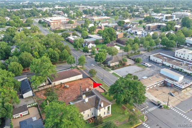 905 Almon Ave, Tuscaloosa, AL 35401