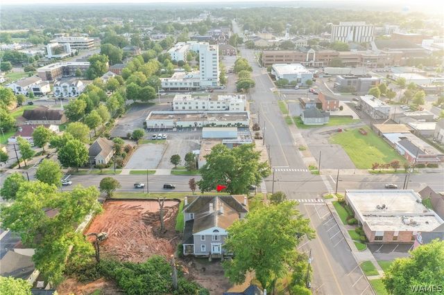 905 Almon Ave, Tuscaloosa, AL 35401