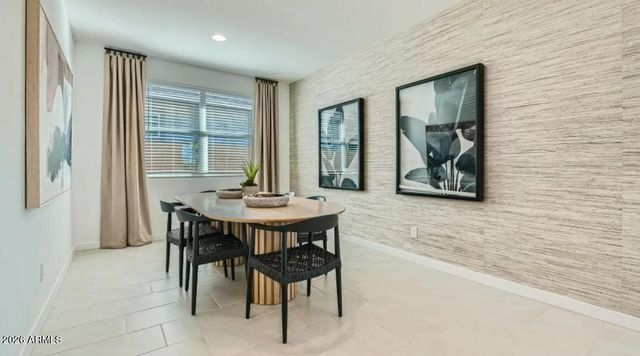 2126 W RUTLEDGE Avenue, Apache Junction, AZ 85120