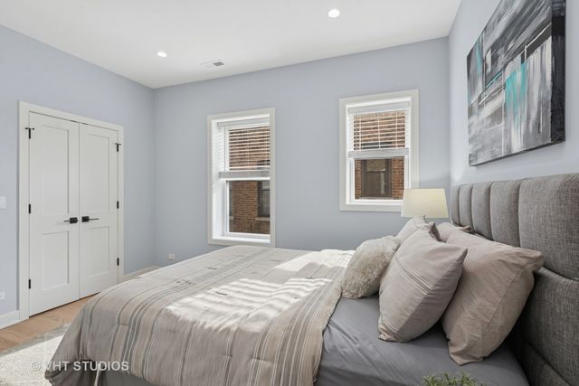 847 W Ainslie Street 3E, Chicago, IL 60640