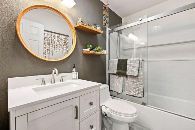 5742 Lorella Way, Sacramento, CA 95842