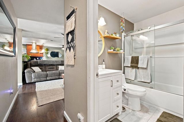 5742 Lorella Way, Sacramento, CA 95842