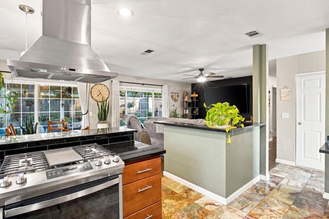 5742 Lorella Way, Sacramento, CA 95842