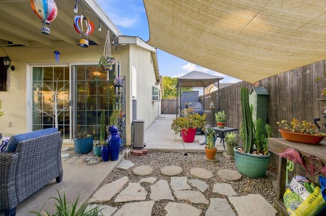 5742 Lorella Way, Sacramento, CA 95842