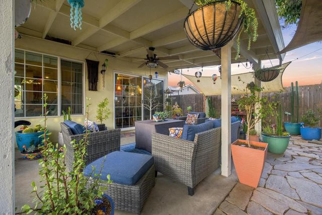 5742 Lorella Way, Sacramento, CA 95842