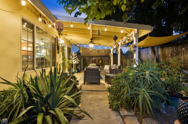 5742 Lorella Way, Sacramento, CA 95842