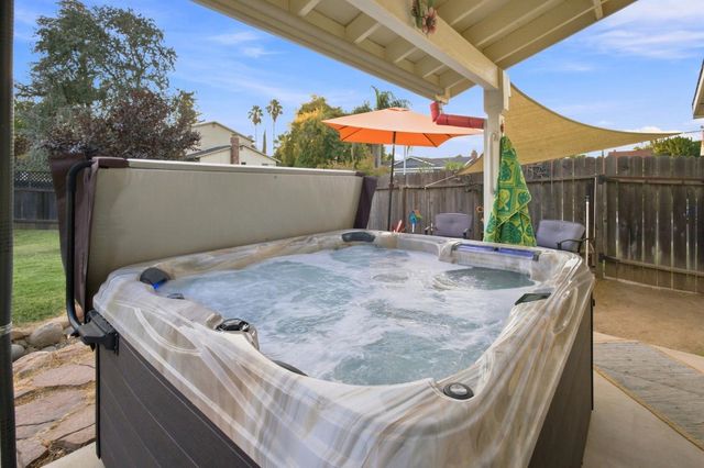 5742 Lorella Way, Sacramento, CA 95842