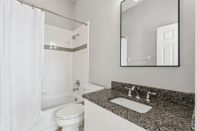 9833 CAMBERLEY CIRCLE, Orlando, FL 32836