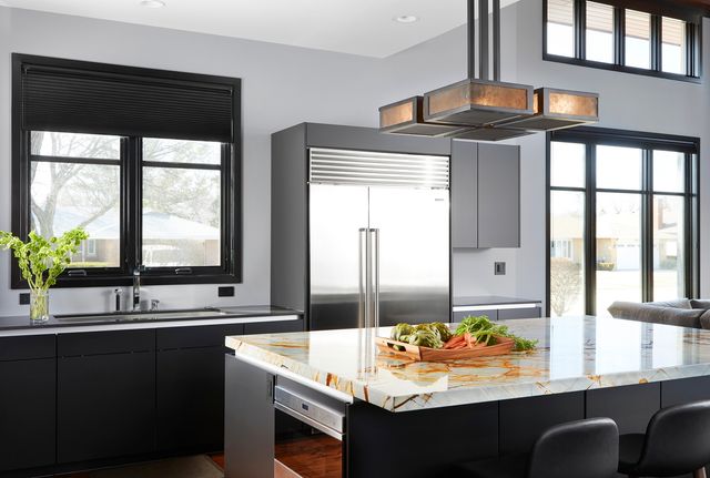 6505 N Knox Avenue, Lincolnwood, IL 60645