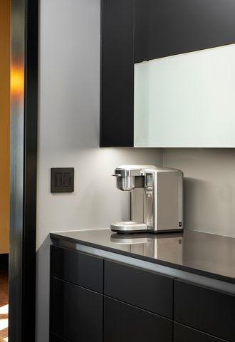 6505 N Knox Avenue, Lincolnwood, IL 60645