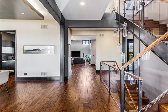 6505 N Knox Avenue, Lincolnwood, IL 60645