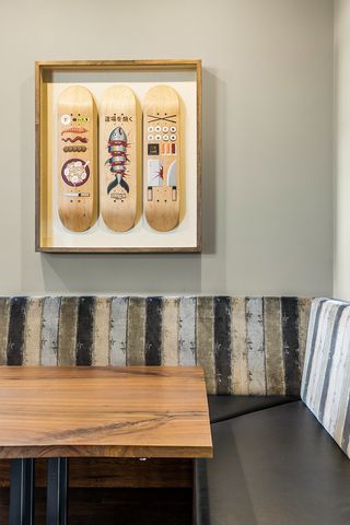 6505 N Knox Avenue, Lincolnwood, IL 60645