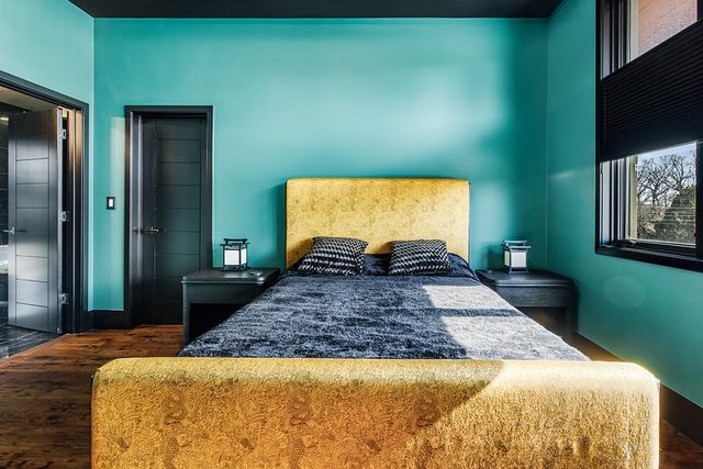 6505 N Knox Avenue, Lincolnwood, IL 60645