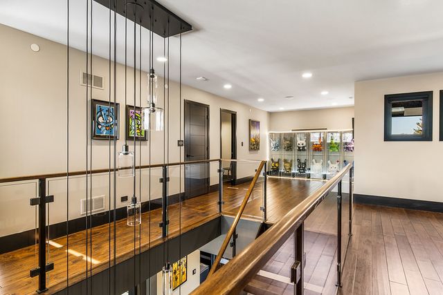 6505 N Knox Avenue, Lincolnwood, IL 60645