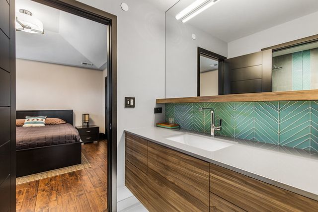 6505 N Knox Avenue, Lincolnwood, IL 60645