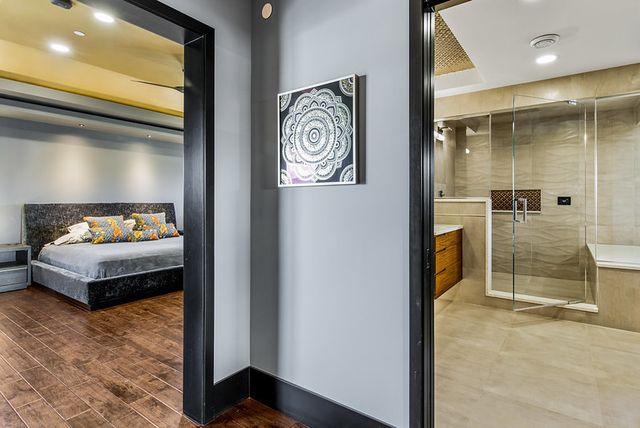 6505 N Knox Avenue, Lincolnwood, IL 60645