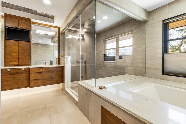 6505 N Knox Avenue, Lincolnwood, IL 60645