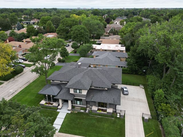 6505 N Knox Avenue, Lincolnwood, IL 60645