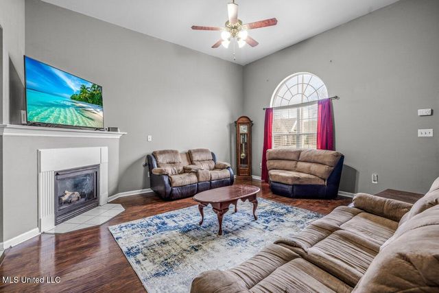 7255 Lucia Lane, Walls, MS 38680