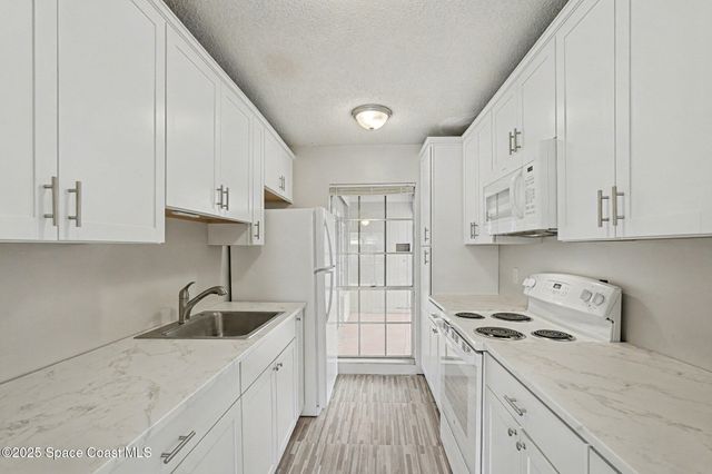 676 Thomas Jefferson Lane, Melbourne, FL 32904