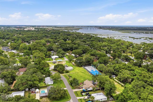 110 Osprey Rd, St Augustine, FL 32086