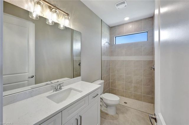 2721 SW 11th AVE, Cape Coral, FL 33914