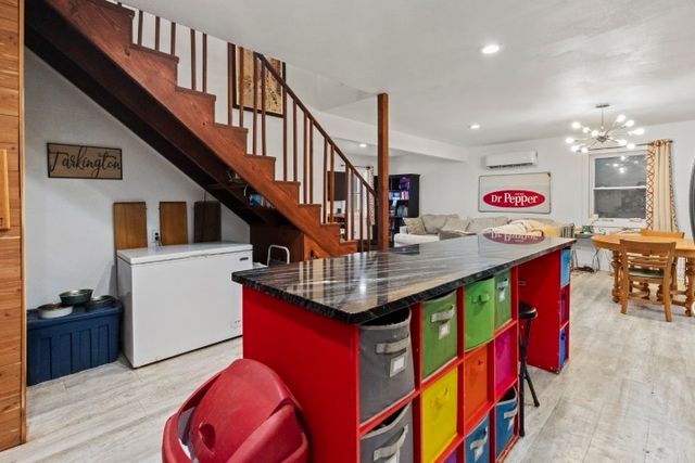 503 Girard Street, Flippin, AR 72634