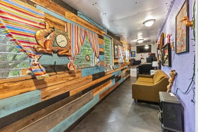 503 Girard Street, Flippin, AR 72634