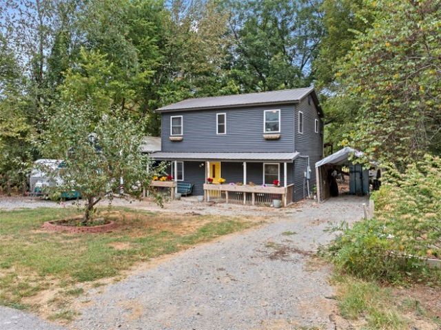 503 Girard Street, Flippin, AR 72634