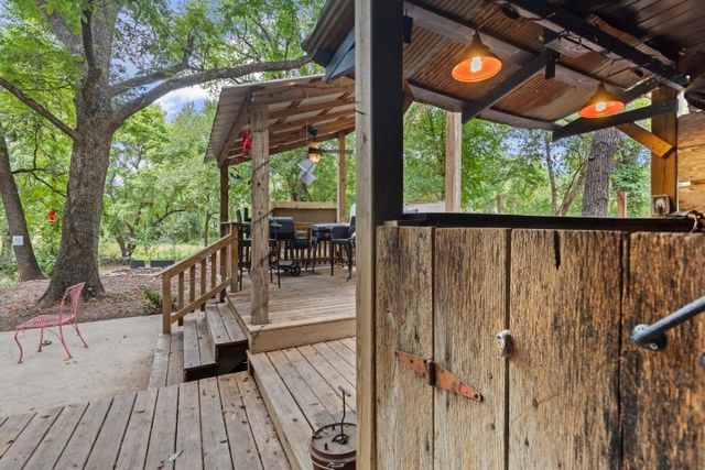 503 Girard Street, Flippin, AR 72634