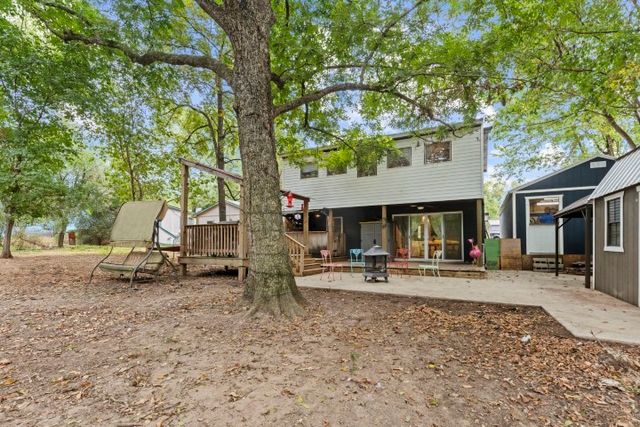 503 Girard Street, Flippin, AR 72634