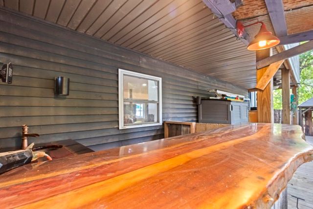 503 Girard Street, Flippin, AR 72634