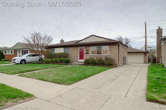 34227 Rosslyn Street, Westland, MI 48185