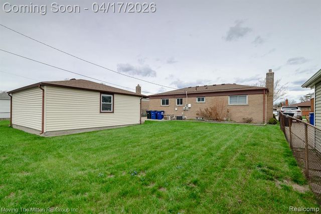 34227 Rosslyn Street, Westland, MI 48185