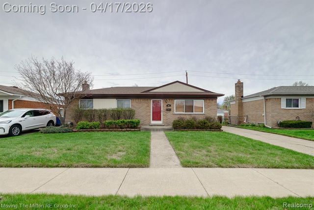 34227 Rosslyn Street, Westland, MI 48185