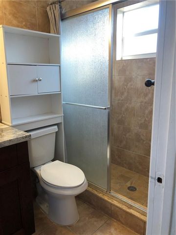 2016 NE 17th Court 11, Fort Lauderdale, FL 33305