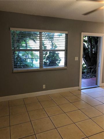 2016 NE 17th Court 11, Fort Lauderdale, FL 33305