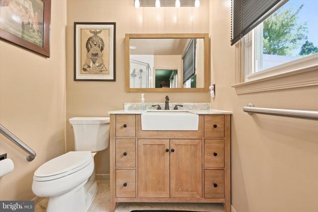 1105 CLARK RD, Glenside, PA 19038