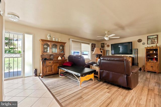 1105 CLARK RD, Glenside, PA 19038