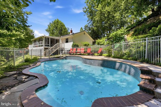 1105 CLARK RD, Glenside, PA 19038