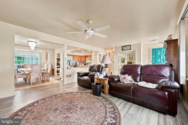 1105 CLARK RD, Glenside, PA 19038