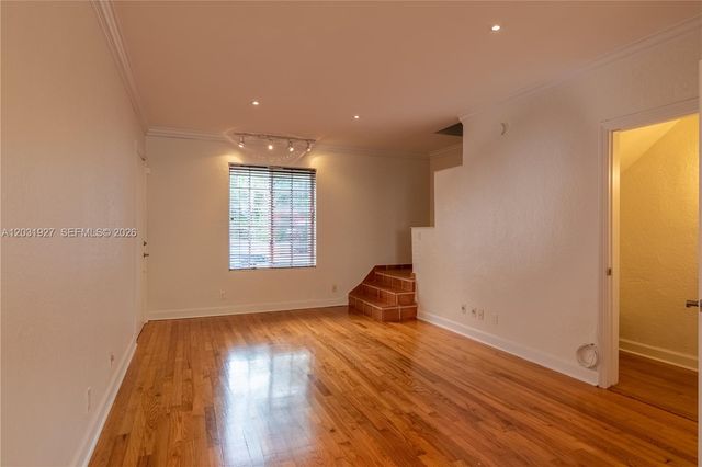 15 Madeira Avenue 9, Coral Gables, FL 33134