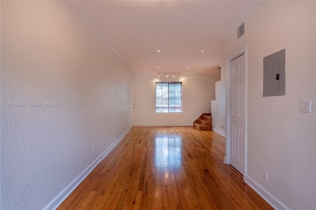 15 Madeira Avenue 9, Coral Gables, FL 33134
