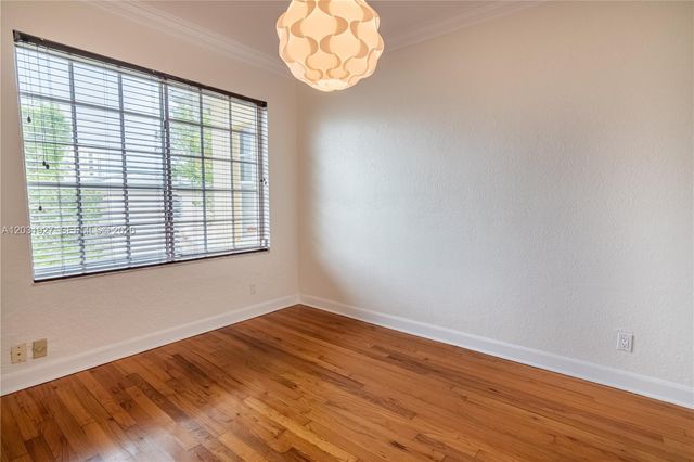 15 Madeira Avenue 9, Coral Gables, FL 33134