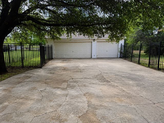 2921 Fladger Street, Denton, TX 76207