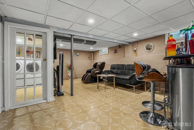 907 Mer-edinburg Road, Hamilton, NJ 08690