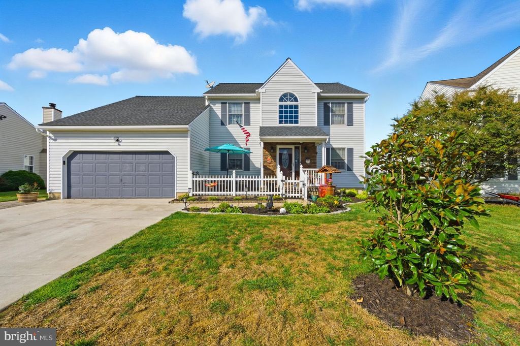 16 LOCHVIEW DR, Bear, DE 19701