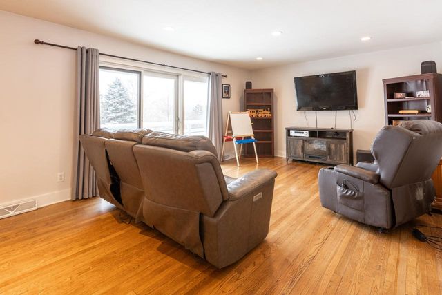 N1259 County Road P, Rubicon, WI 53078