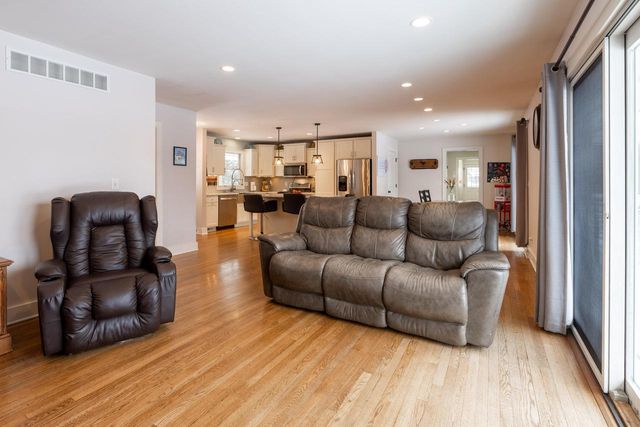 N1259 County Road P, Rubicon, WI 53078