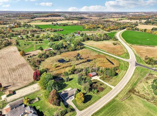 N1259 County Road P, Rubicon, WI 53078